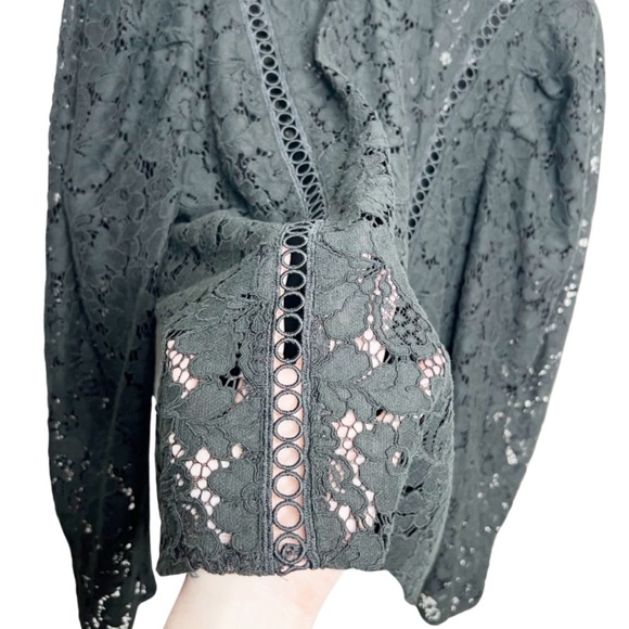 New with Tags Expess Women's Lace Puff Long Sleeve Top Black Mock Neck Blouse - Picture 6 of 16